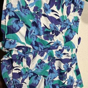 Columbia Sportswear size XXL Floral Women's Shorts